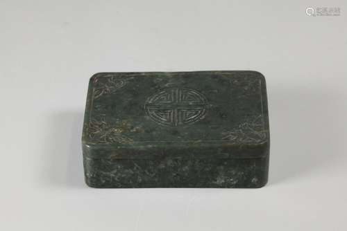 Chinese spinach jade cover box, possibly 19th c.