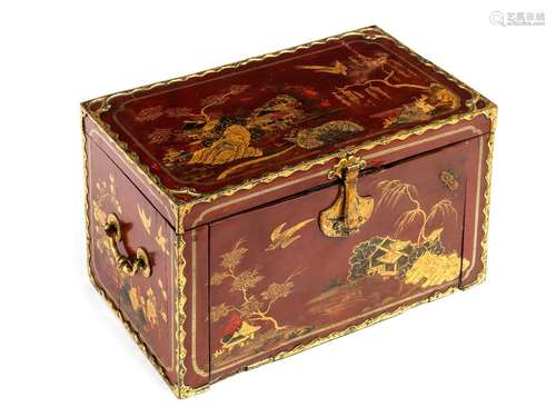 Chinoiserie Kabinettschatulle mit rotgrundiger Lac…