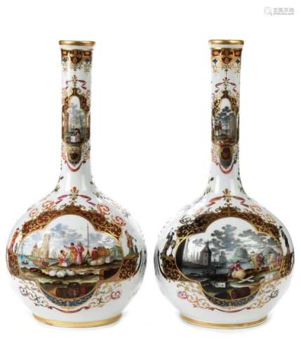 Paar Dresdner Porzellan Kürbisvasen im Rokoko Stil