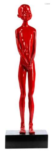 Skulptur eines schlanken asiatischen Jungen in Rot