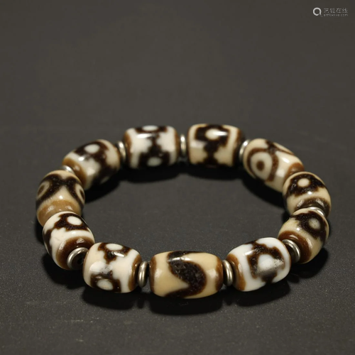 Tibet Three Eyes Bead