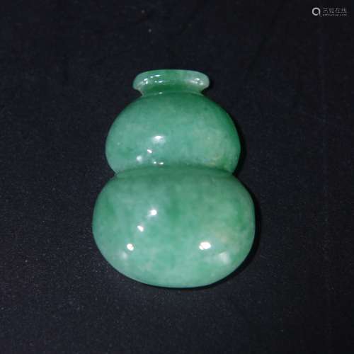 A Chinese  Gourd-shaped Jadite