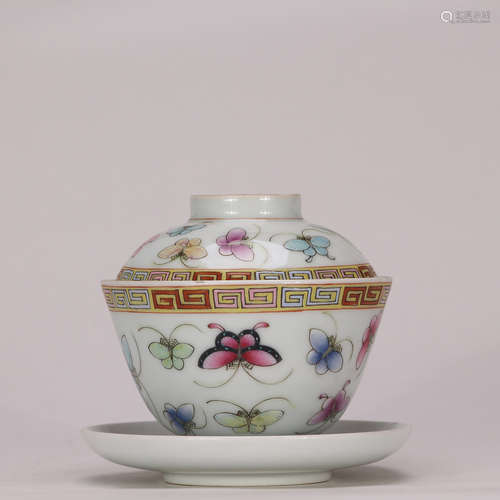 A Chinese Famille Rose  Porcelain Covered Bowl