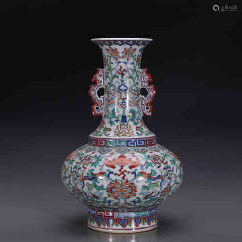 A Chinese Floral Porcelain Double-eared  Vase