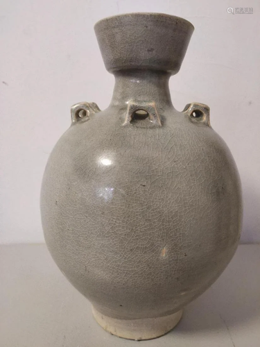 Sui and Tang Vase