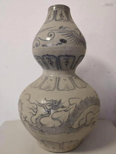 Yuan, Yu Xi Yao Blue and White Double Guard Vase