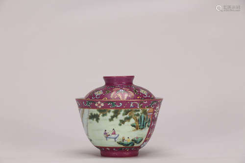 A Chinese Famille Rose Porcelain Covered Bowl