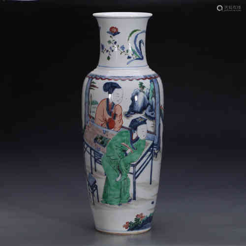 A Chinese Multicolored Porcelain Vase