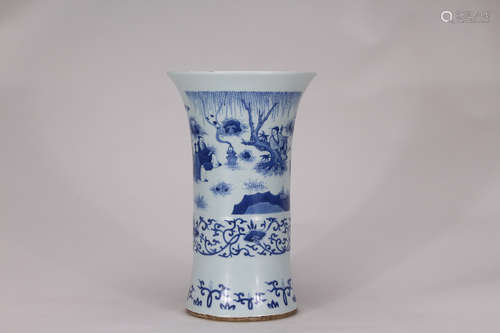 A Chinese Blue and White Porcelain Beaker Vase