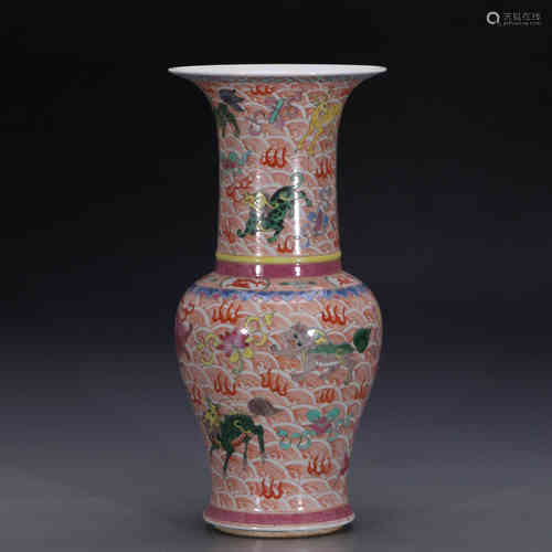 A Chinese Famille Rose Porcelain Beaker Vase