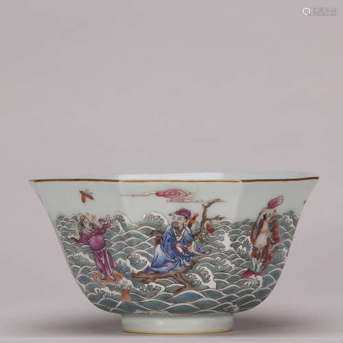 A Chinese Gilt Famille Rose Porcelain Bowl