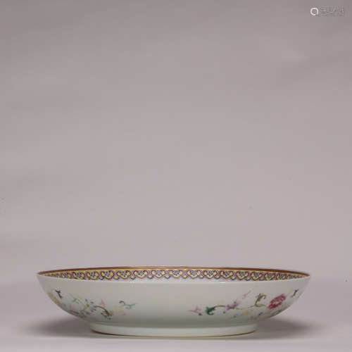 A Chinese Famille Rose  Porcelain Plate