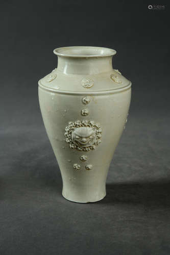 A Chinese Porcelain Vase