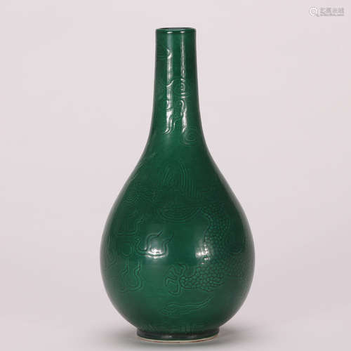 A Chinese Turquoise Glazed Porcelain Vase