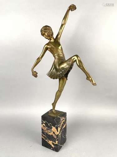 Pierre LE FAGUAYS alias Pierre LAUREL (1892-1962). Danseuse aux fleurs. Bronze, [...]