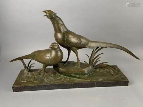 André-Vincent BECQUEREL (1893-1981). Couple de faisans. Groupe en bronze à patine [...]