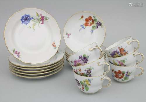 6 Gedecke mit Blumenmalerei / 6 place settings with