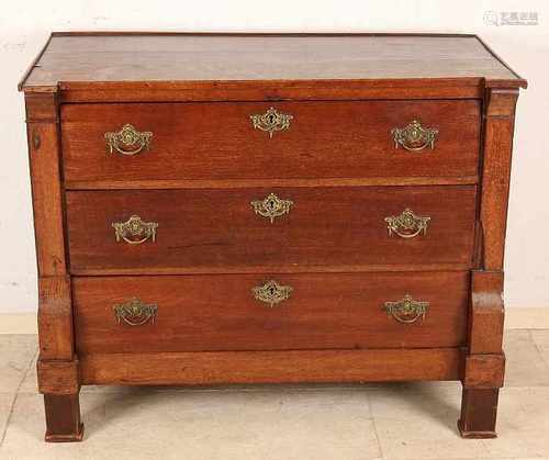 Dutch oak commode with bronze fittings. Approximately 1820. Dimensions: 78 x 97 x 47 cm. In good