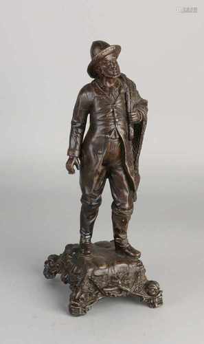 Antique Composition metal FIG. Fisherman with safety net. Circa 1900. Dimensions: H 30 cm. In good