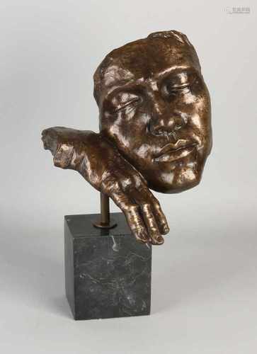 Bronze sculpture on black marble base. Hand to face. 21st century. Dimensions: 41 cm. In good