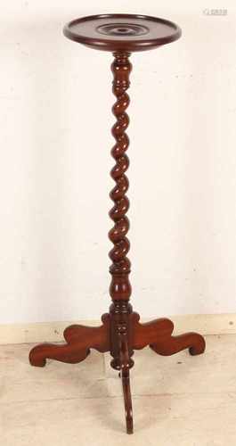 Antique mahogany pedestal. Circa 1870. Dimensions: H 96 cm. In good condition.