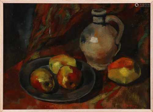 Cor Noltee. Still life with jug, tin plate and apples. Oil on linen. Size: 29 x H, B 38 cm. In