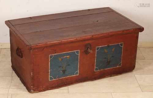 19th Century German painted chest with original lock. Circa 1830. Dimensions: 45 x 102 x 60 cm. In