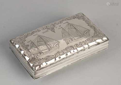 Silver tobacco box, 833/000, right-angled model with on the lid with an engraving vessels within