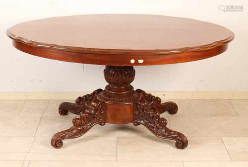 19th century Dutch molded oval timber with inserted dining table 4-truss leg. Roses decor. Leaf good