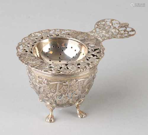 Silver tea strainer with its drip tray, 833/000, decorated with seed beads with performances. The