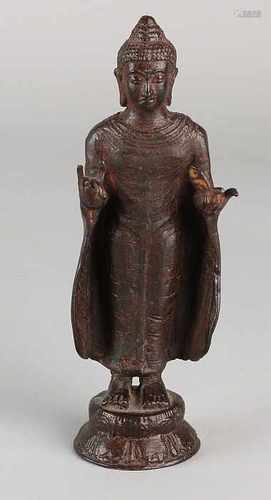 Old iron Asian Buddha statue. Size: H 16 cm. In good condition.