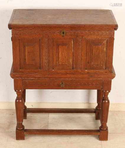 Small Dutch Renaissance oak chest with drawer and original basement. Approximately 1800. Dimensions: