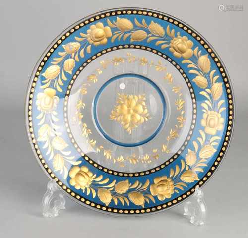 19th Century glass bowl with gold leaf and floral decoration. Minimum chip. Size: 5 - 28 cm dia.