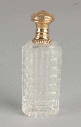 Loderein crystal bottle with gold cap and collar, 585/000. Crystals bottle with rectangular grinding