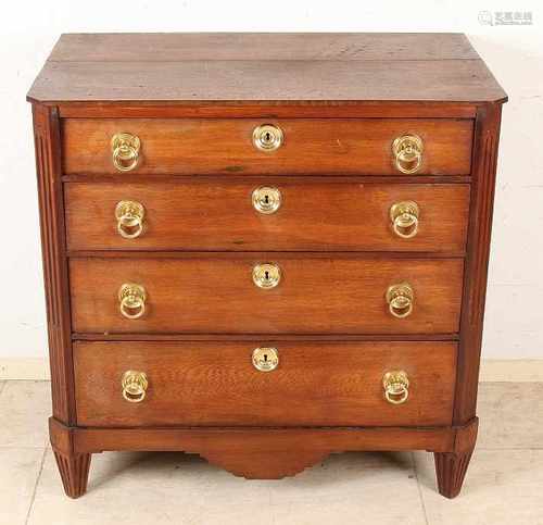 18th Century oak four-drawer commode Louis Seize. Size: 85 x 88 x 53 cm. In good condition.