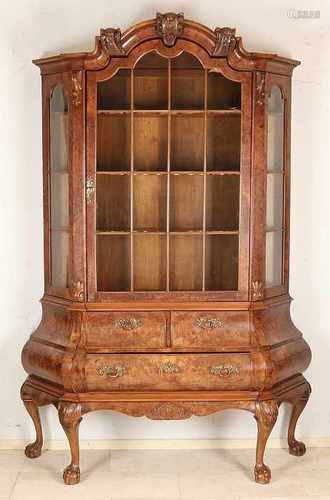 19th century Dutch burl Baroque-display set top box on tall legs with claw feet. Quality