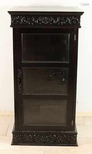 Dark stained wood inserted cabinet. One-door with shelves. 20th century. Size: 133 x 69 x 66 cm.