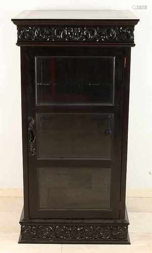 Dark stained wood inserted cabinet. One-door with shelves. 20th century. Size: 133 x 69 x 66 cm.