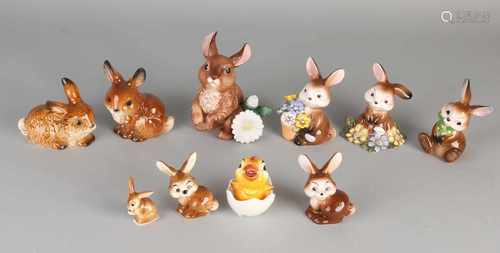 Ten several figures of Goebel. Nine of skirt and one that comes chick from the egg. Size: 5-12 cm.