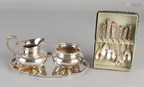 Silver cream pose, 925/000, with six spoons, 800/000. Three-part room couple with a milk jug and