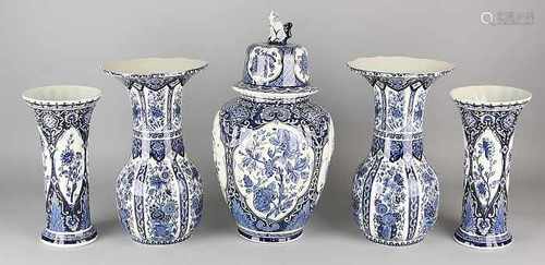 Five-piece Dutch Villeroy & Boch ceramics garniture. Floral decor. Circa 1930. Size: 26-40 cm. In