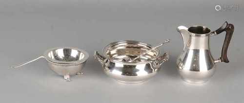 Silver cream couple with tea strainer, 833/000, cream couple with milk jug and suikerbak model