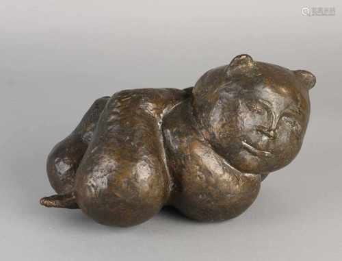 Bronze Botero-like cat. Unsigned. Second half 20th century. Size: 23 x 14 x 15 cm. In good