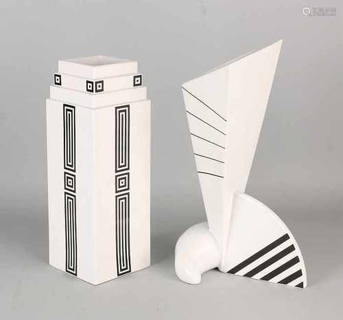 Two modern cubist porcelain vases. Vienna Collection Heide Warlamis. Size: 30-33 cm. In good