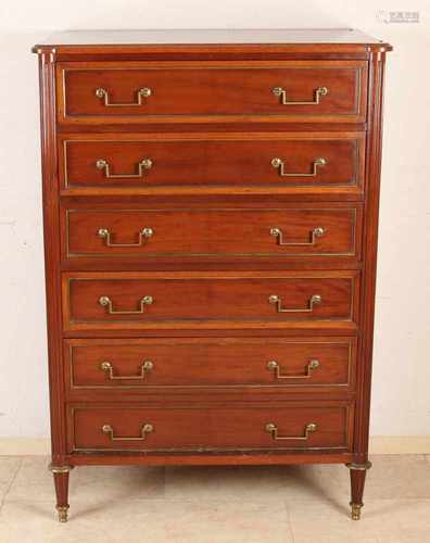 French antique mahogany chiffoniere with bronze fittings. Approximately 1900. Size: 130 x 88 x 46