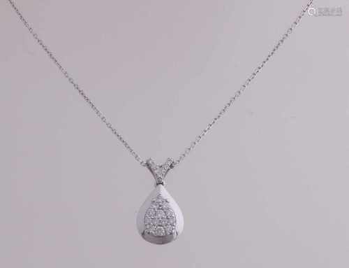 White gold necklace with pendant, 750/000, with diamond. A fine anchor necklace with engaged thereto