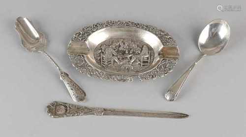 Lot with three parts of silver, 835/000, with an oval ashtray with representation, missing a small