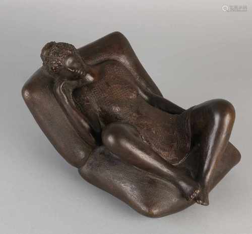 Bronze Fig. Sleeping Lady. Second half 20th century. Size: 15 x 25 x 10 cm. In good condition.