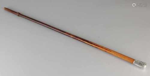 Antique wooden cane with silver knob beautifully decorated with floral carvings. 833/000, which
