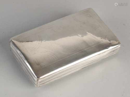 Silver tobacco box, 833/000, rectangular model with abraded getrembleerd pattern, provided with
